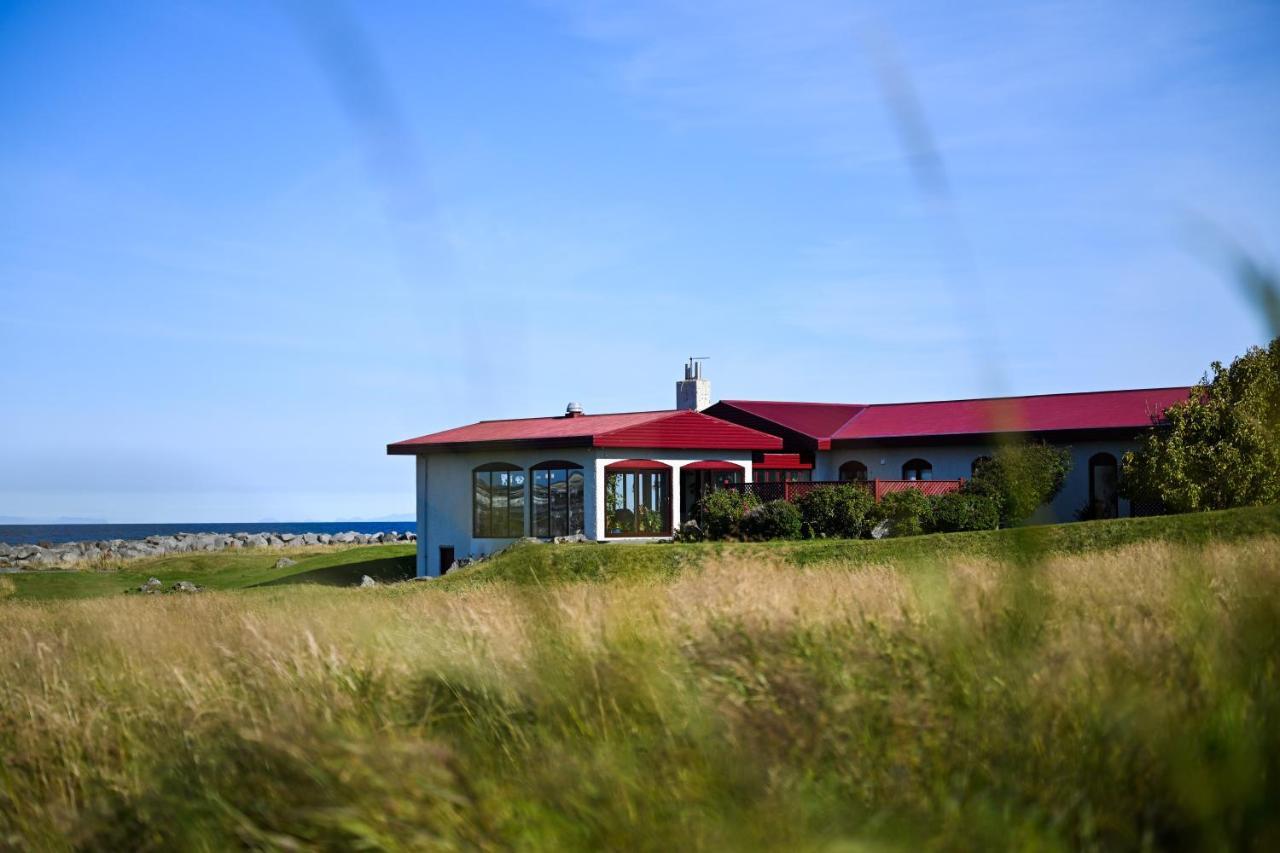 Alka - Cozy Room By The Sea With Private Hot Tub Njarthvik Exterior photo